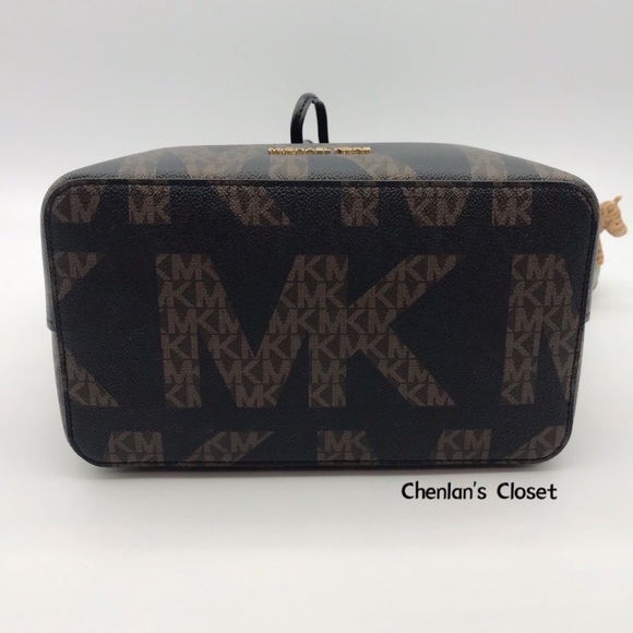 NWT Michael Kors Suri Bucket Bag Set - Picture 7 of 10